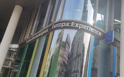 Egy nap európai parlamenti képviselőként – a 12.D látogatása az Európa Élményközpontban